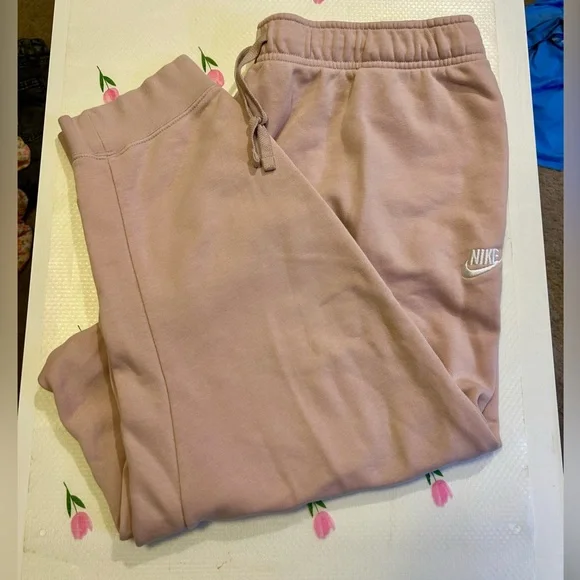 Nike Women’s Fleece Joggers Size XL (16-18) Rose and White Sweatpants - Picture 4 of 9